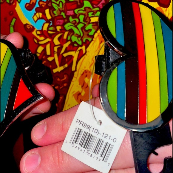 HEART SHAPED RAINBOW BELT NWT ❤️🌈 LGBTQ - Picture 4 of 13